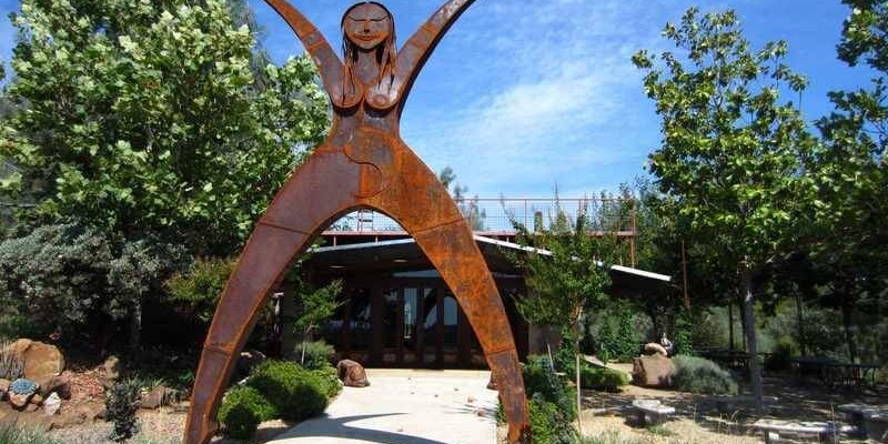 Robert Seals: Universal Life Church minister and founder of the Chico Goddess Temple